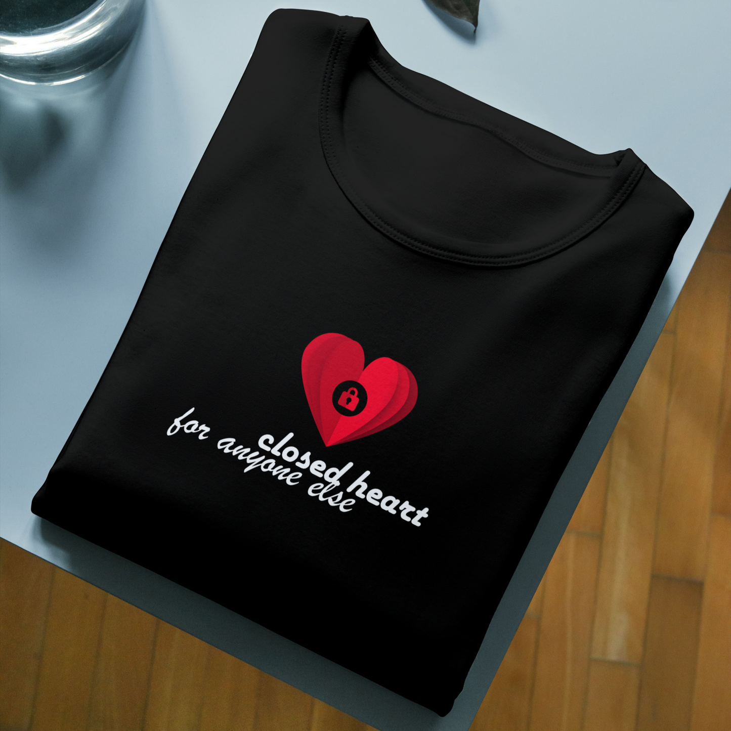 Closed Heart Premium Classic T-shirts
